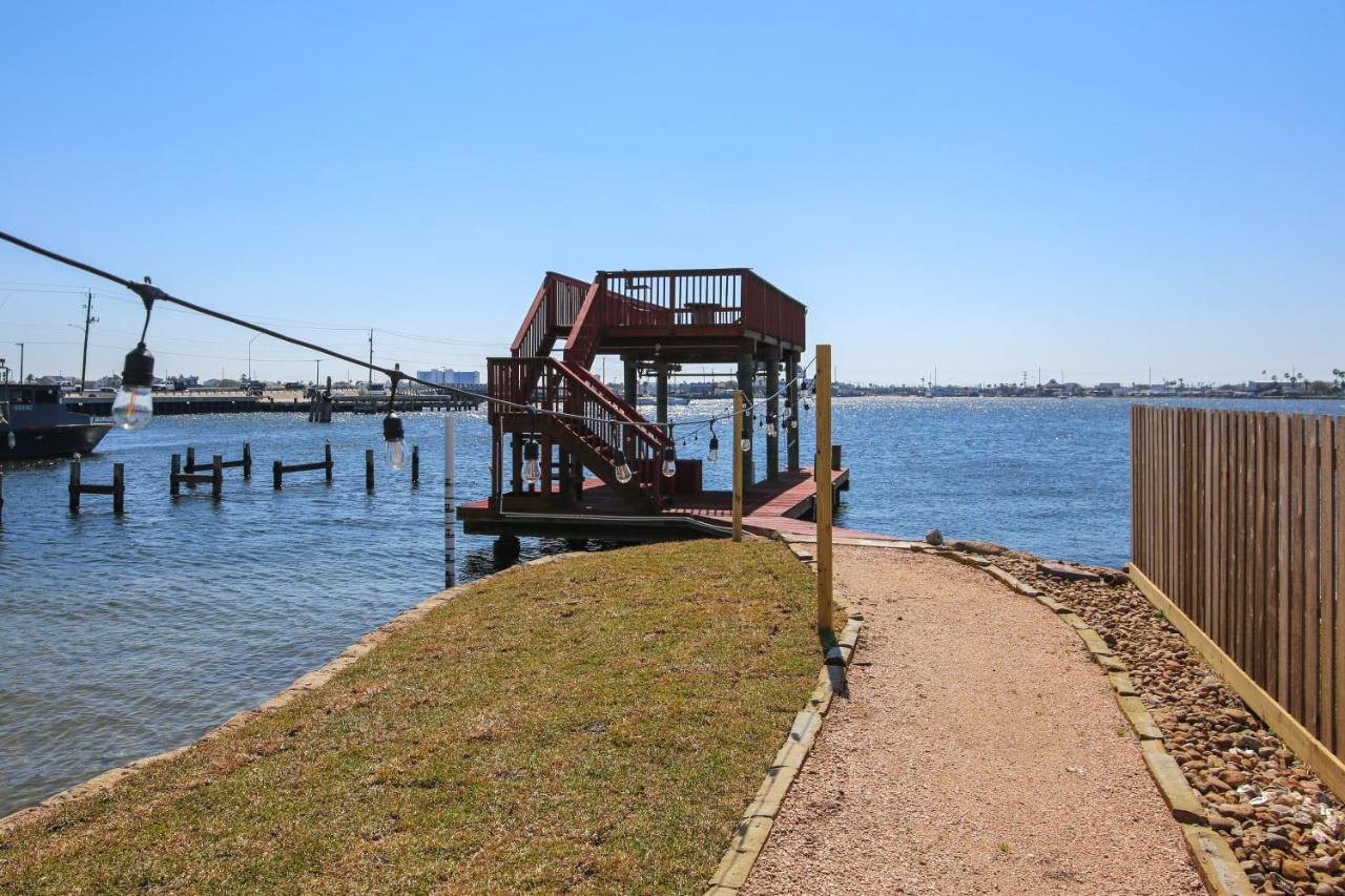 Pool Days And Dock Nights Villa Galveston Eksteriør bilde